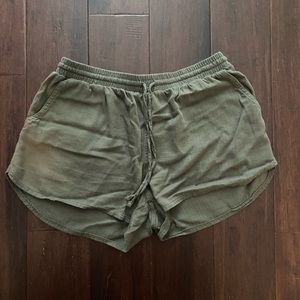 Universal Thread shorts